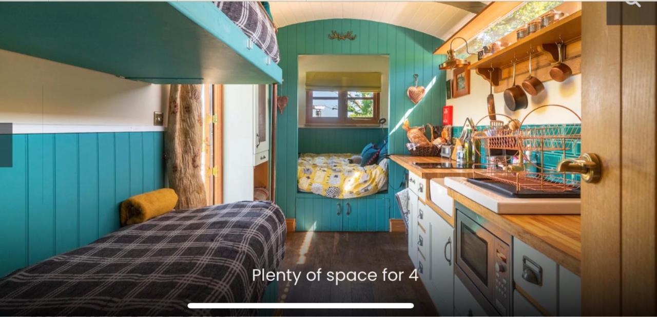Shepherds Hut With Scandinavian Hot Tub And Hydromassager Sway Esterno foto